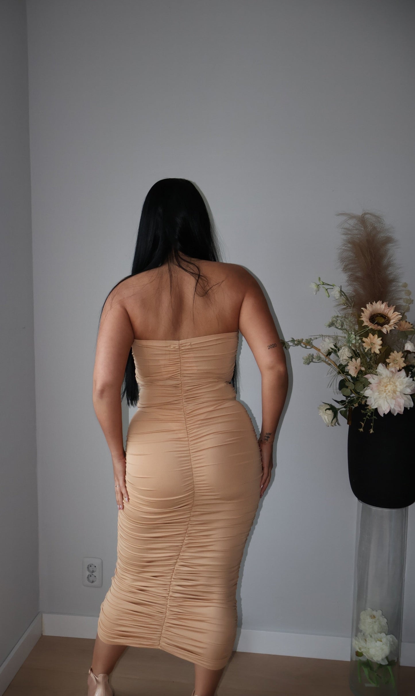 TOIRA STRAPLESS DRESS NUDE