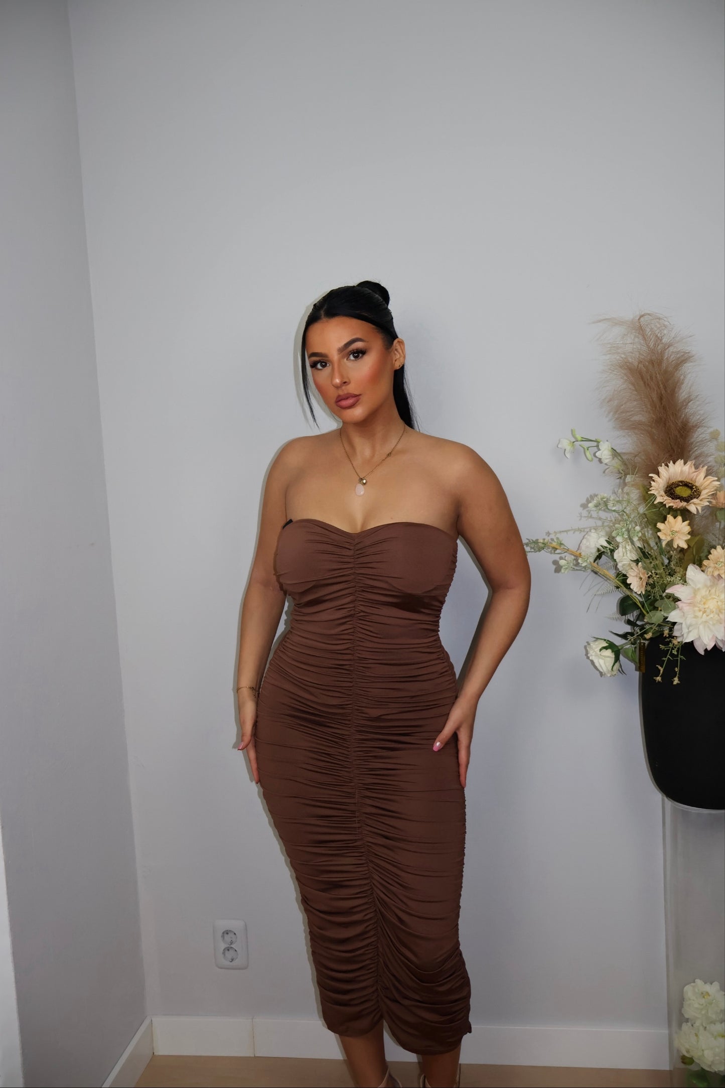 TOIRA STRAPLESS DRESS BROWN